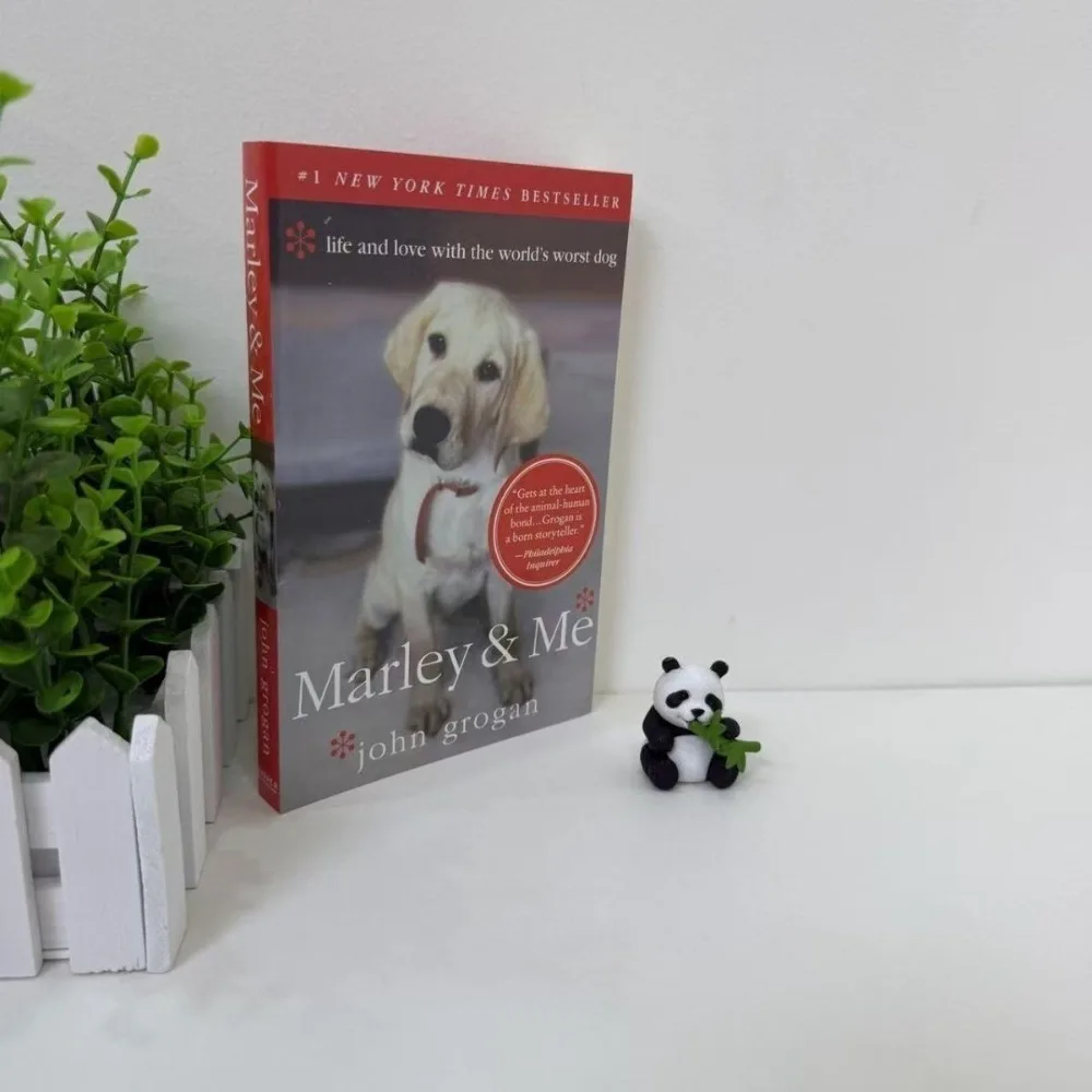Marley and Me: Life and Love with the World's Worst Dog - The Heartwarming & Hilarious Bestselling Memoir by John Grogan
