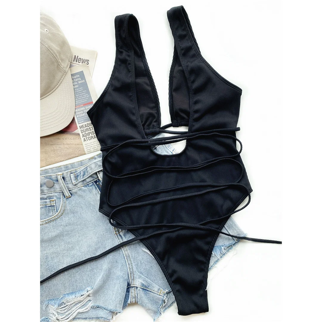 Rückenfreier, gerippter Monokini-Badeanzug mit Wickelriemen, einteiliger Badeanzug für Damen, Badebekleidung mit Ausschnitten im Bauchbereich, Badeanzug für Damen, V3578 – Detail 20