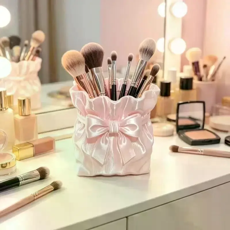 3D Printed Bow-Shaped Brush Holder Cosmetic Storage Cup Desk Organizer Portable Beauty Tool Container For Vanity Table