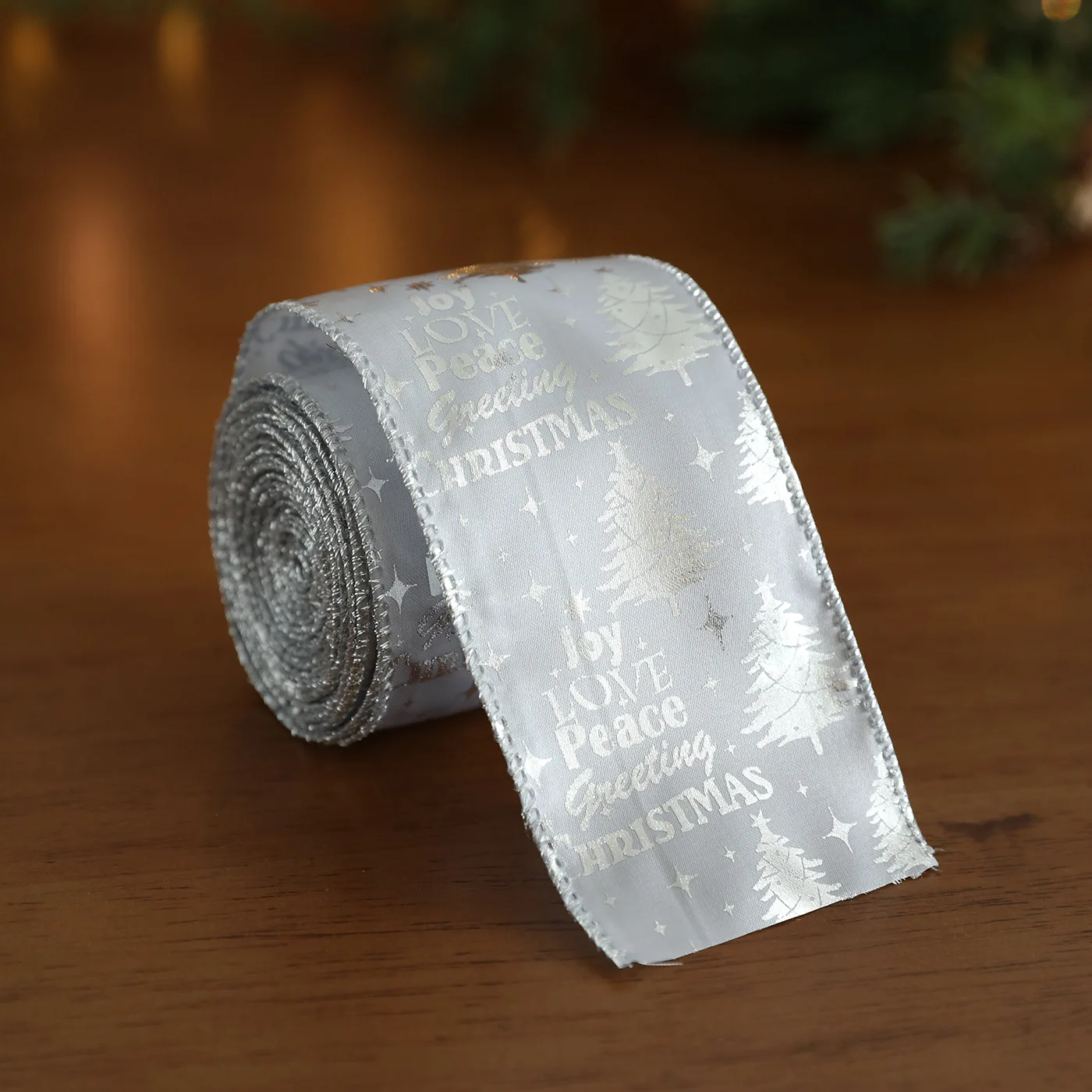 

1pcs Christmas Ribbon Gold Onion Cloth Hot Stamping Christmas Tree Gift Box Bow Weaving Ribbon Decoration Supplies