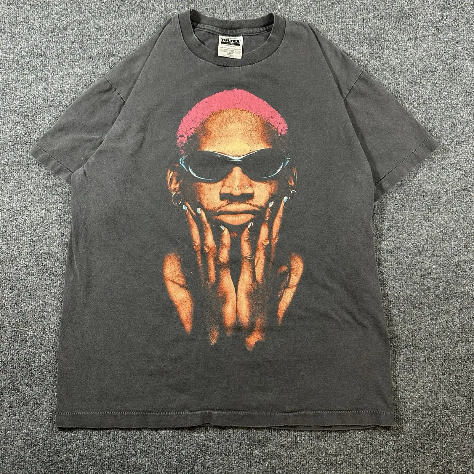Vintage 90’s Single Stitch Dennis Rodman Not of This World Size Large T-Shirt
