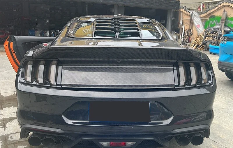 

Applies To: Ford Mustang Mustang Carbon Fiber Tail Cap Lift Tail Cap Retrofit Car Surround Car Accessories Decoration