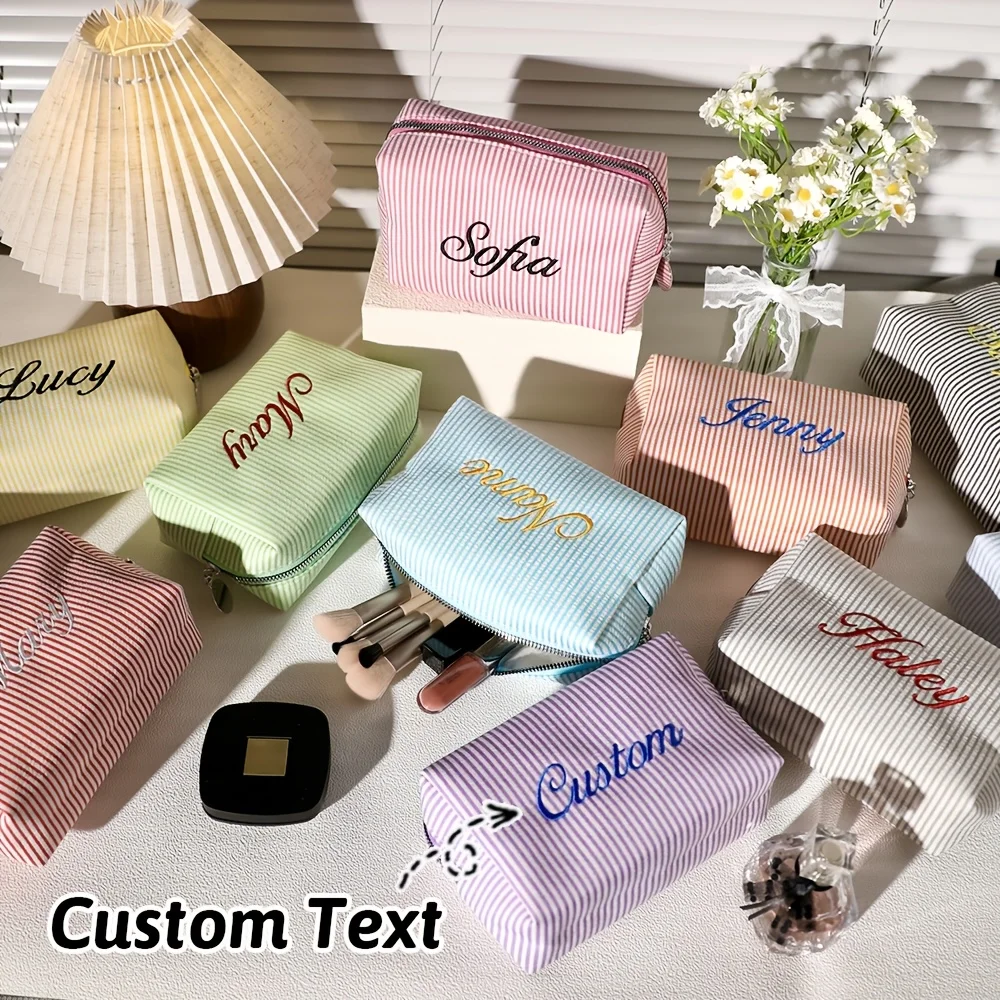 Customized Embroidered Seersucker Makeup Bag Monogrammed Bridesmaid Cosmetic Pouch Personalized Souvenir Gift for Loved Ones
