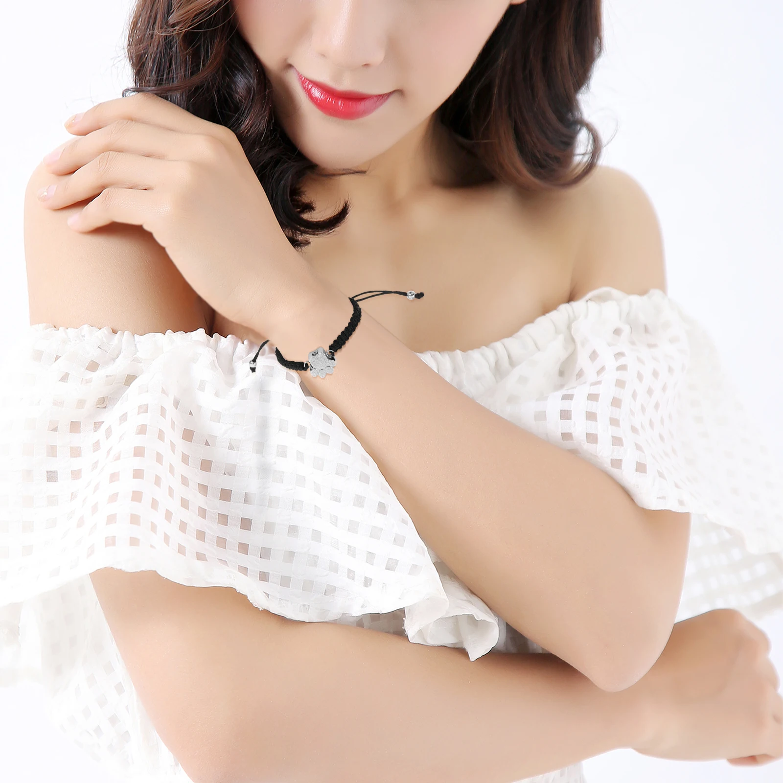 

Adjustable Stainless Steel For Pets Ashes Dog Paw Pendant Bangle Memorial Urn Jewelry Keepsake Dog Paw Cremation Bracelet For