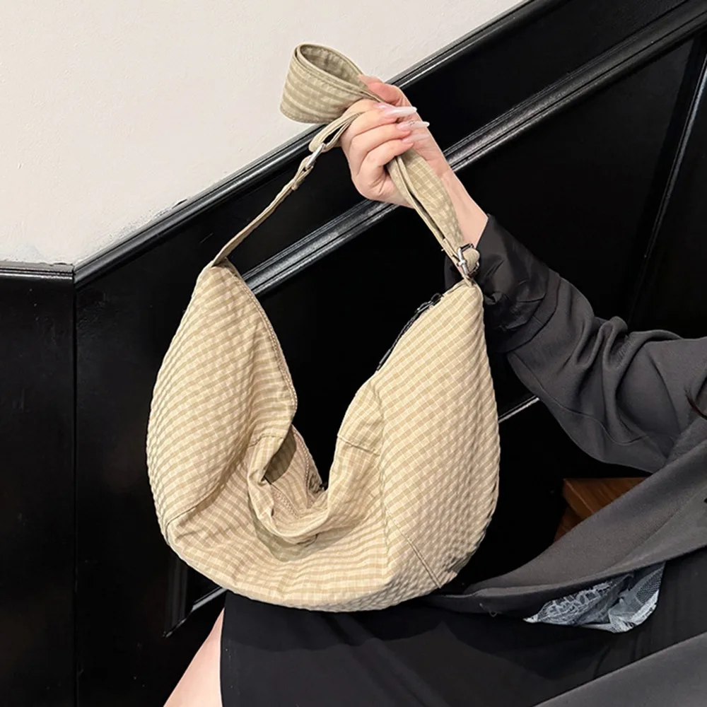 

Korean Style Nylon Dumpling Bag Large Capacity Solid Color Single Shoulder Bag Handbag Commuting Hobos Crossbody Bag Shopping
