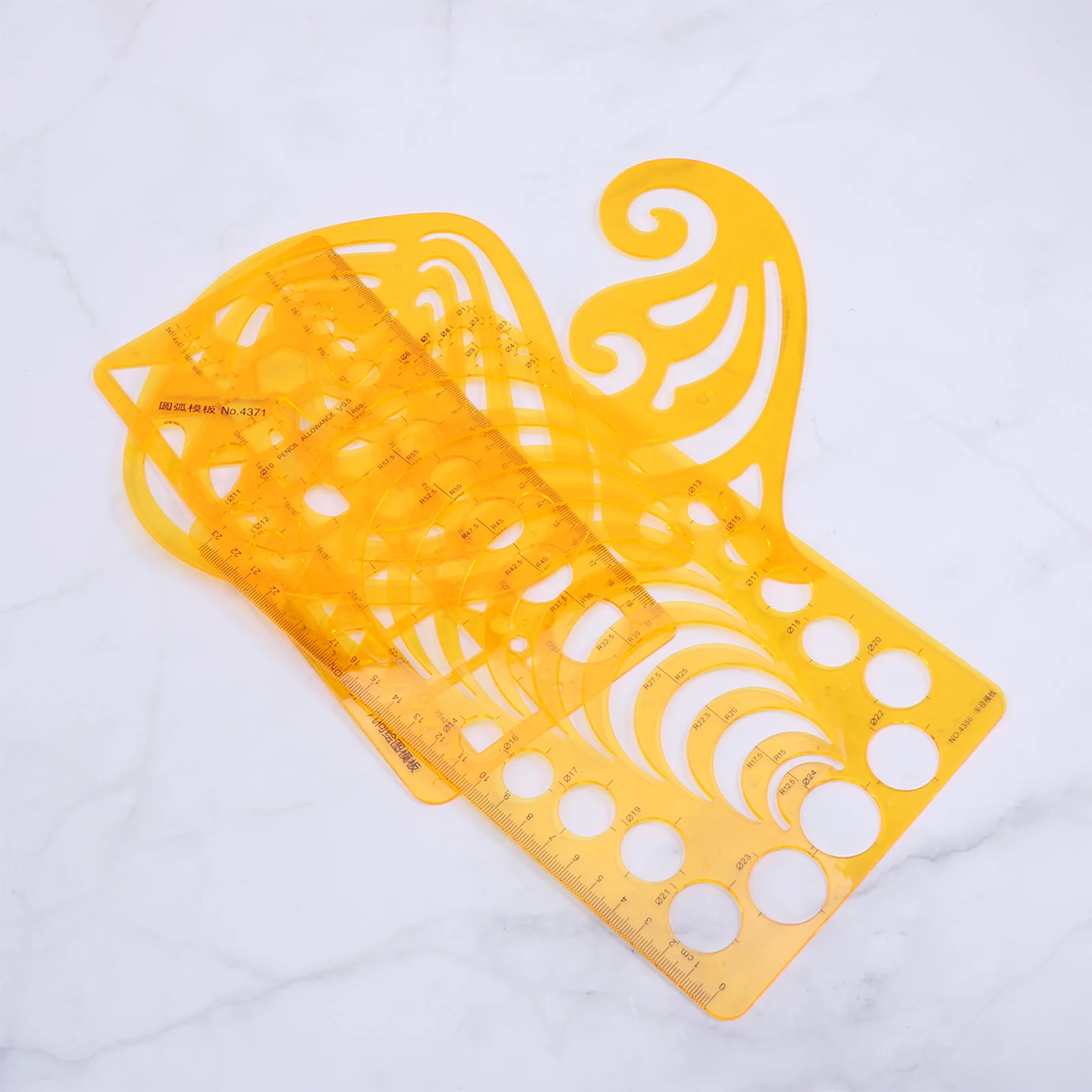 مجموعة مساطر منحنية مكونة من 4 قطع من قوالب الأشكال الهندسية البلاستيكية الشفافة البرتقالية الموسعة لتصميم هندسة المكاتب المدرسية