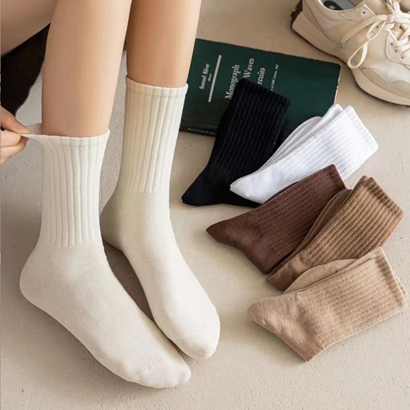 

Stacked Women Mid-Calf Socks Solid Colour Vertical Stripes Simple Leisure Fashion Circle Versatile Pure Beauty Style