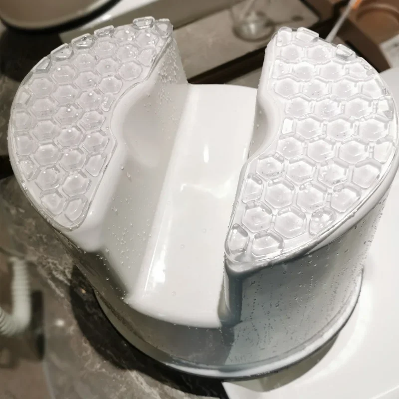 Japanese Style U-Shaped Shower Stool Innovative Non-Slip Bath Seat for Couples Sturdy Compact Bathroom