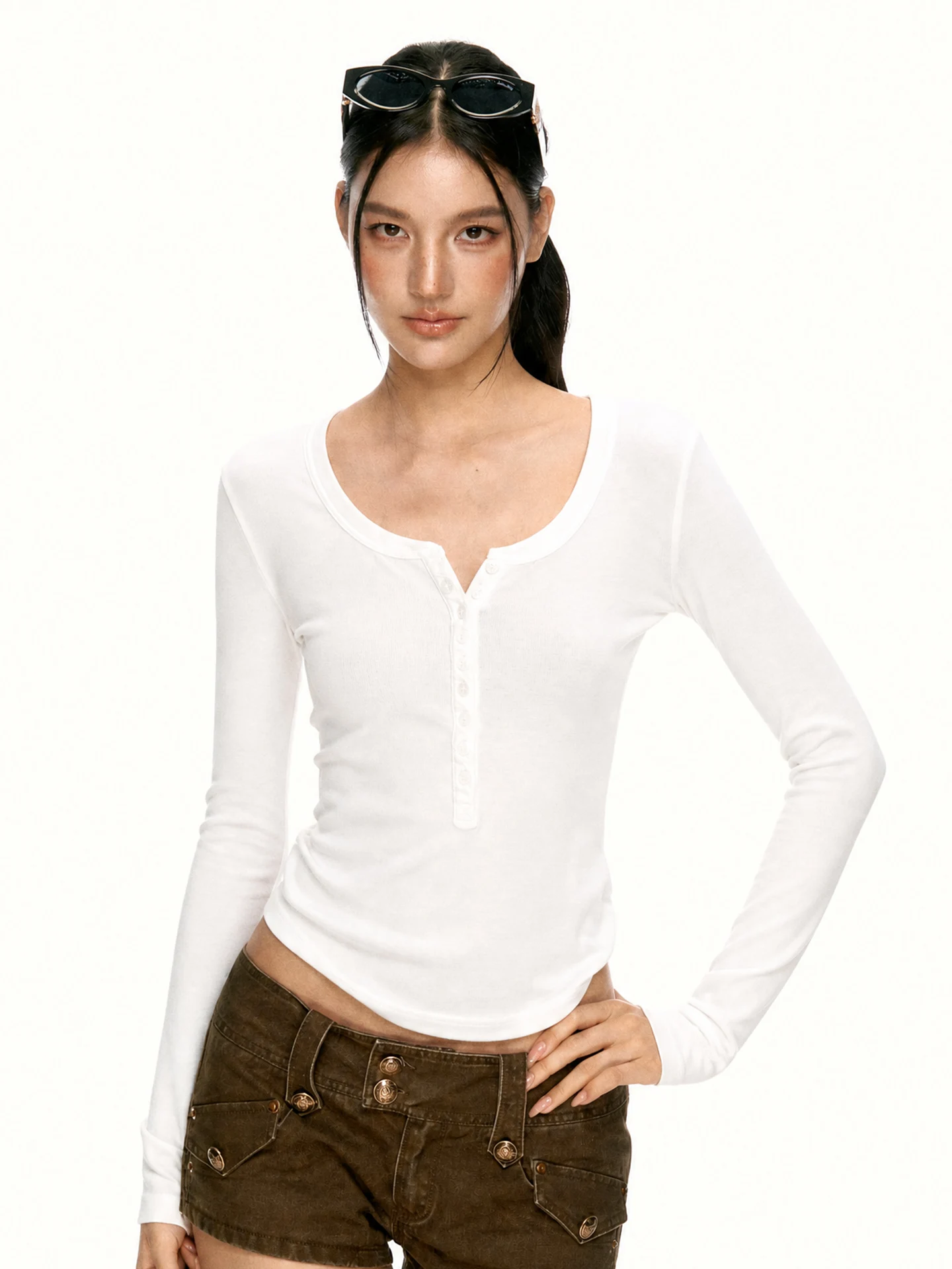 Aaisup Slim Fit Long Sleeve White T-Shirt Women's Initial Autumn Spicy Single Button Tight Base Shirt Top Korean Style Commute