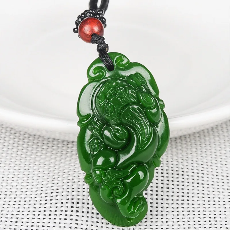 

Natural Green Handmade Carved Toad Jade Pendant, Fashionable Boutique Jewelry, Men's and Women's Necklaces