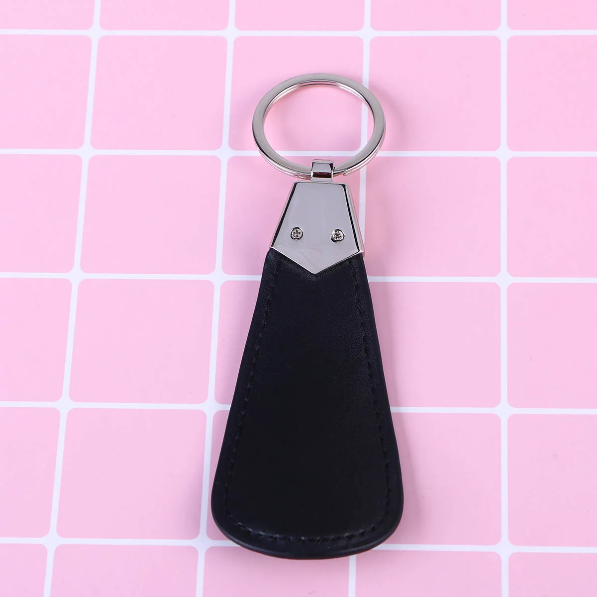 

2Pcs PU Shoe Horns Nonslip Durable Shoehorn for Home Daily Use Key Ring Shoe Accessories Black Brown Travel Shoehorns