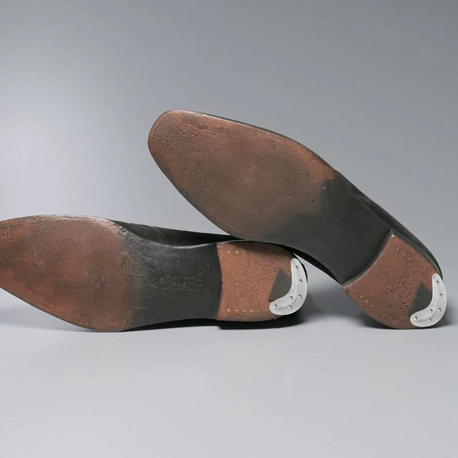 Discos de metal resistentes ao desgaste, sapatos masculinos, placas de reparo de calcanhar, protetores de sola de bota, protetores de calcanhar, ferramentas de cuidados com os pés