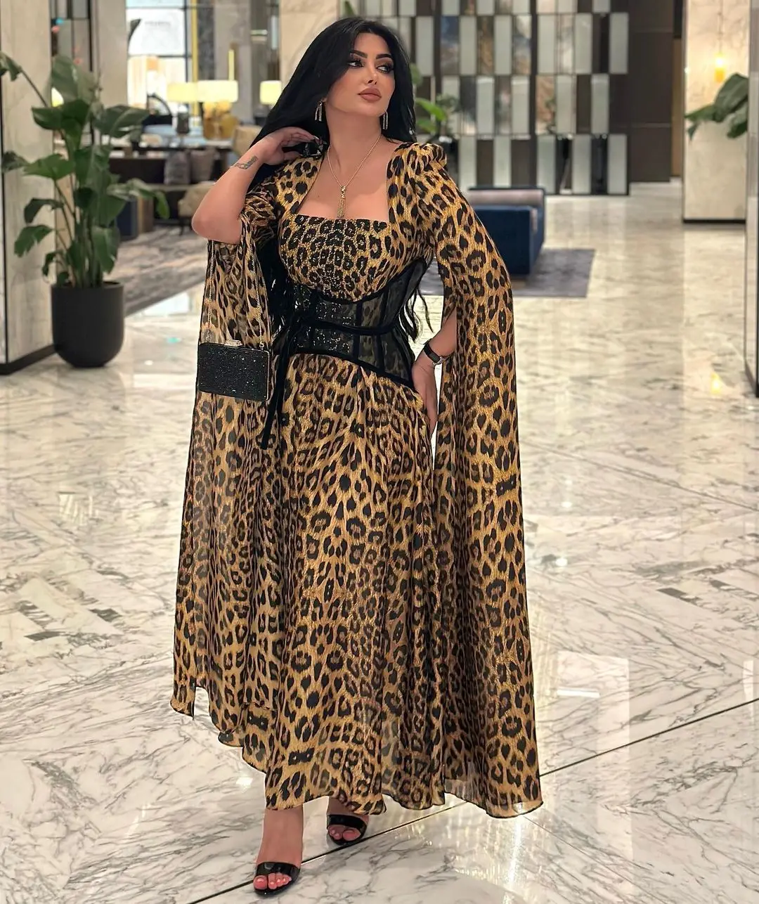 Leopard Print Long Split Sleeves Prom Dresses Arabia Fashion Square Neck A-Line Evening Dresses Formal Occasion Party Gown