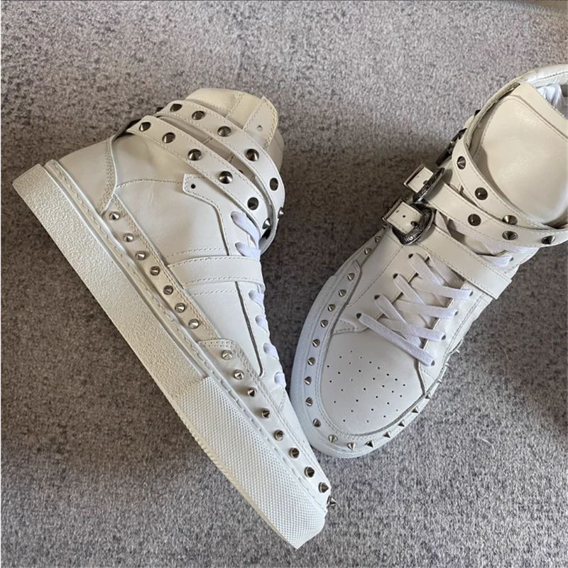 رجل جلد طبيعي برشام التمهيد القصير جولة تو سميكة سوليد الرجال التمهيد الأبيض