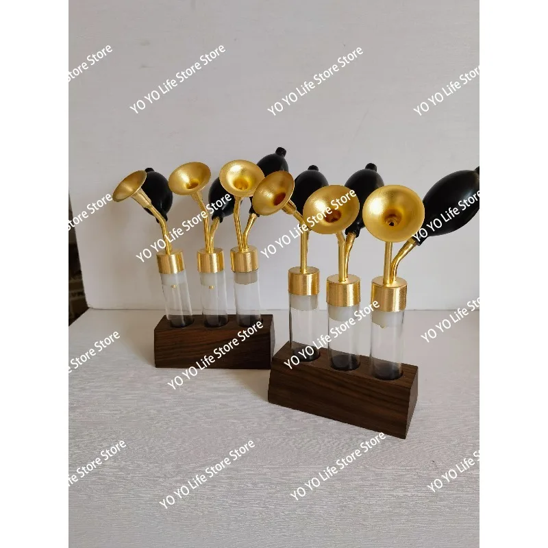 Suitable for glass creative custom scent bottle SPA spa brass scent instrument Baijiu essential oil perfume