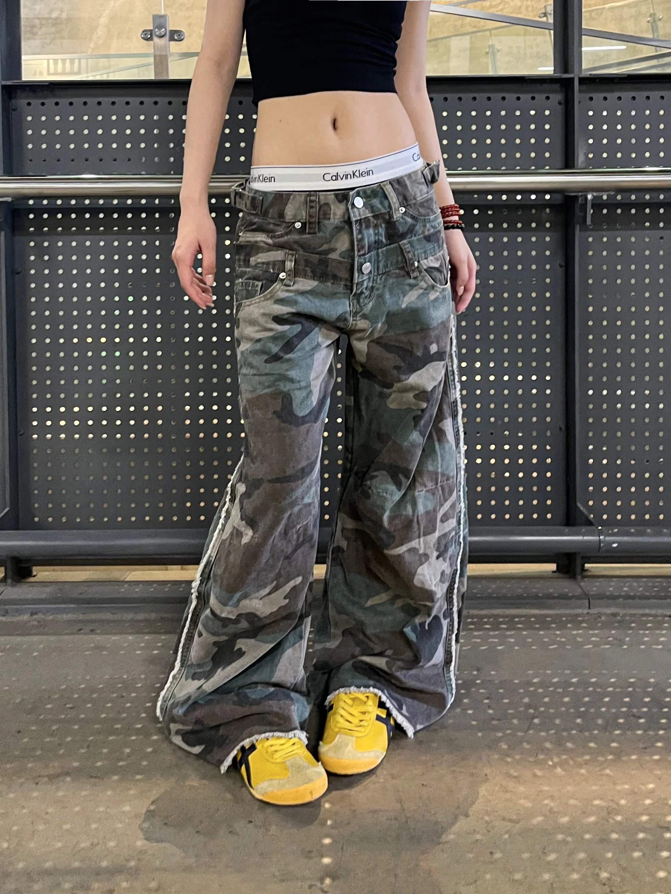 

Камуфляжные рабочие брюки в американском стиле ретро для мужчин и женщин, прямые повседневные брюки с потертостями CleanFit для пар, свободный крой, весна-осень