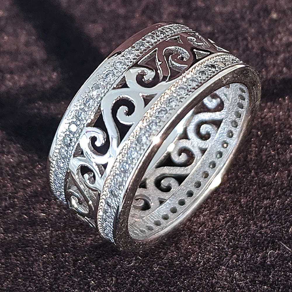 Creative Retro Hollow Design Full of Circular Synthetic Zircon Rings Classic Versatile for Daily Use Free Shipping Items R879