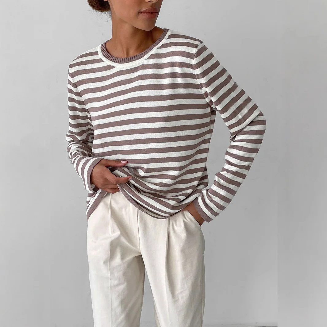 

Versatile Classic Retro Women's Striped Pullover Sweater Round Neck Knitted Striped Sweater for Spring 2026