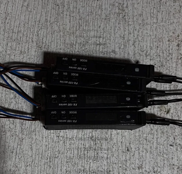 1pcs FX-100 Series Optical Fiber Sensor Amplifier Test OK