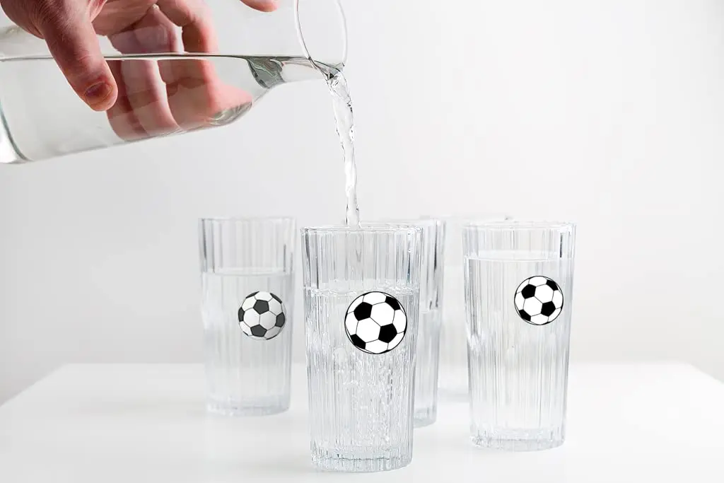500 Stück Fußball-Aufkleber, selbstklebende Sport-Fußball-Etiketten, Rolle für Fußball-Thema, Party-Dekoration, Geburtstagsparty-Zubehör – Detail 1