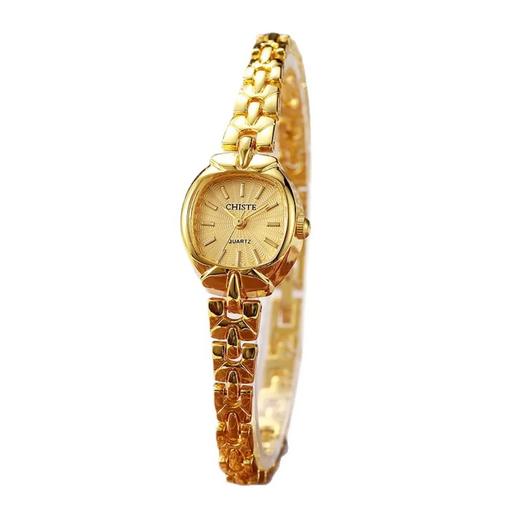Luxury Alloy Bracelet Watches Gold Retro Wristwatch Quartz Watch Women