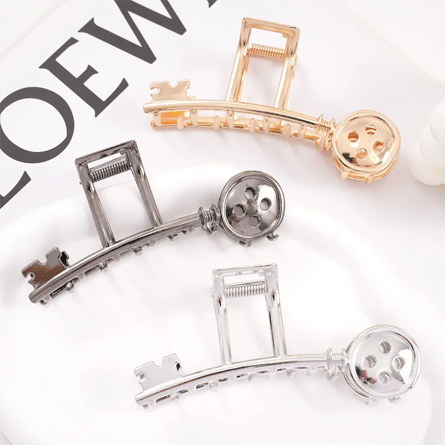 

NEW 11.5CM Large Halloween Alloy Key Hair Claw Cartoon Anime Series Claw Clips Crab Hair Clips for Women Girls Hair Accessories