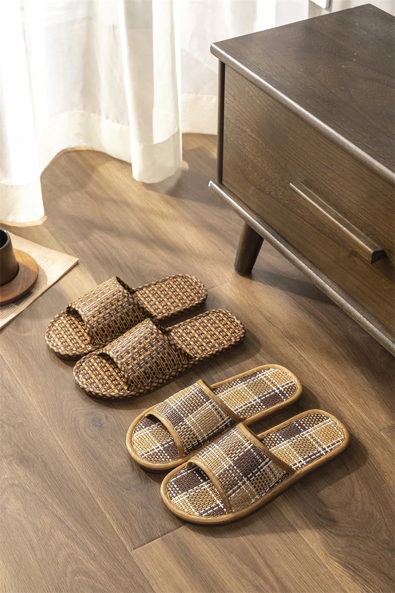 Spring and summer bamboo rattan grass natural straw mat slippers room wooden floor flax slippers home