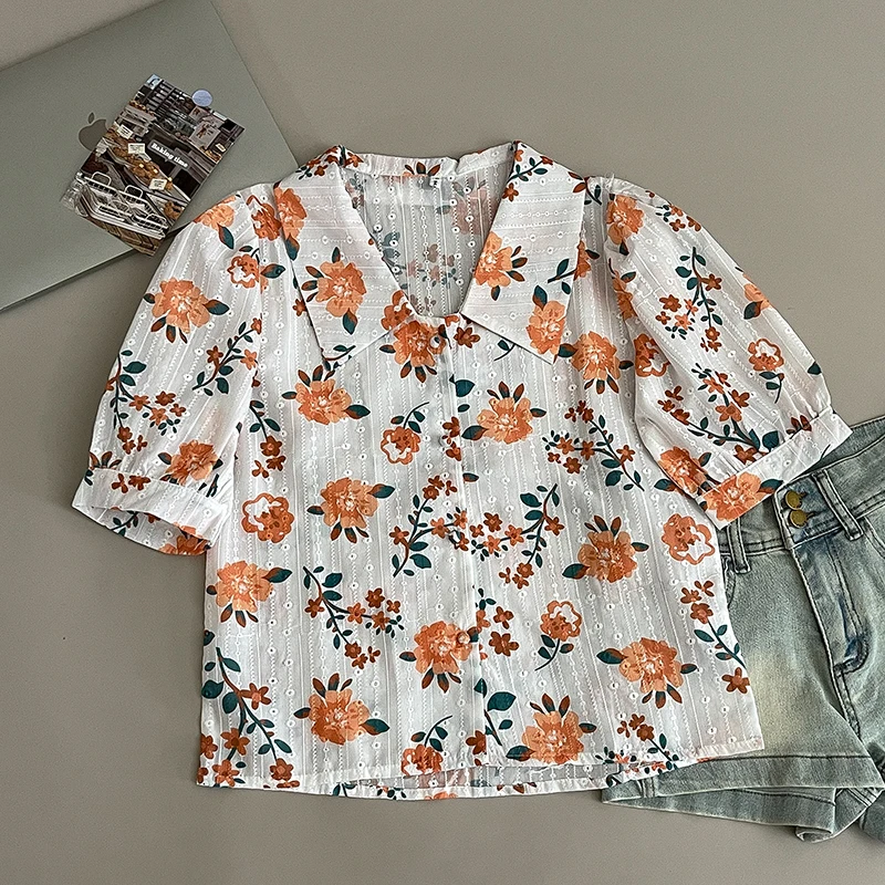 

Wedbleser Collar Short Sleeved Floral Summer Beach Shirt Women 2025 New Style Versatile Stylish Loose Cardigan Top