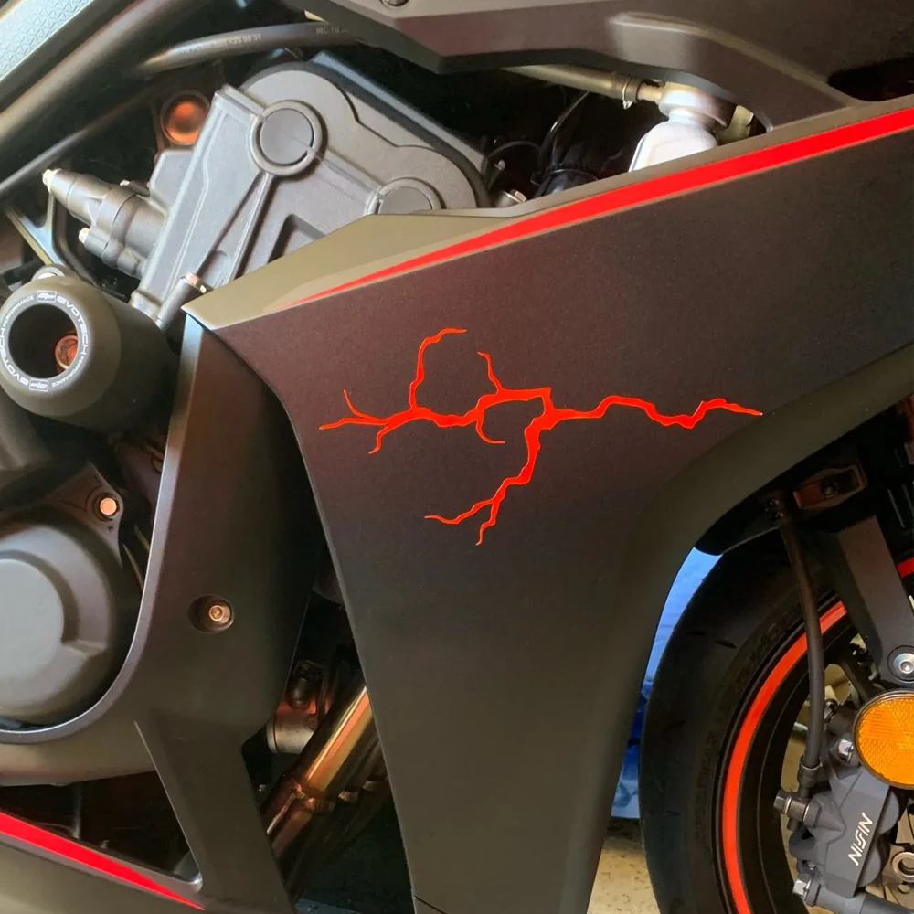2PCS Reflective Lightning Motorcycle Stickers Waterproof for DIY Motorbike Helmet Windshield Scooter Self-adhesive Vinyl Decals