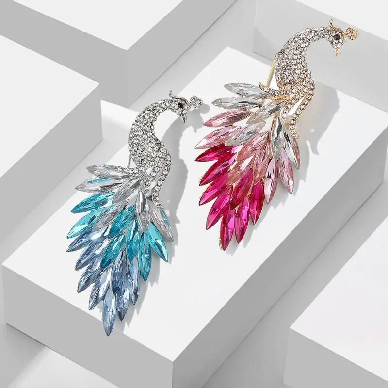 Sparkling Crystal Peacock Brooch Pin Elegant 2 Color Bird Brooches Women Clothes Jewelry Gift