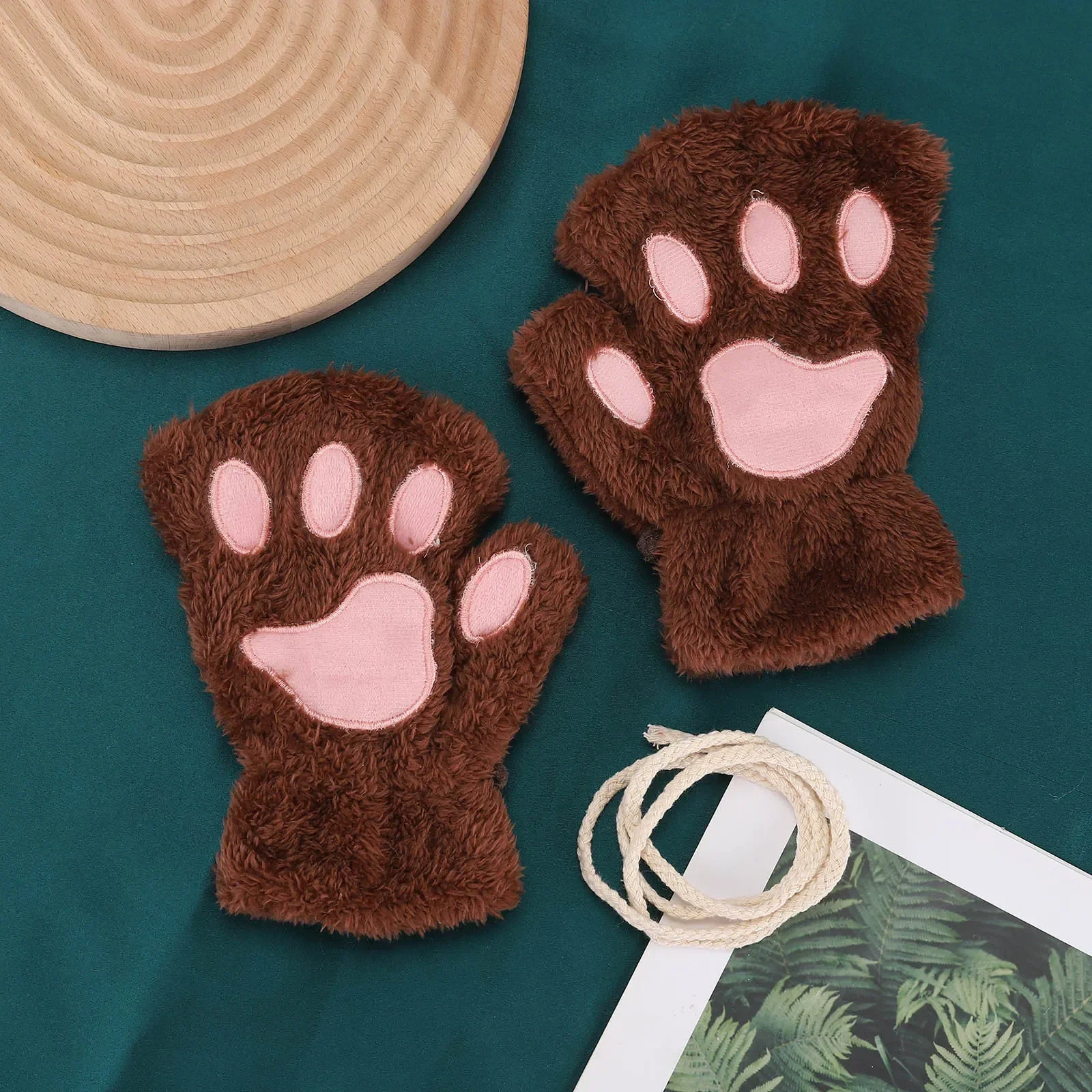 Kawaii Women Cat Gloves Fashion Girls Cat Claw Paw Plush Mittens Warm Soft Plush Short Fingerless HalfFinger Winter Thick Gloves