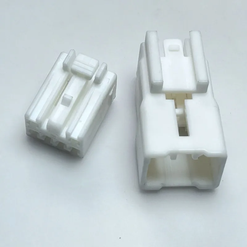 5PCS MG651044/MG651047 original 6-hole  multimedia host plug connector wiring harness