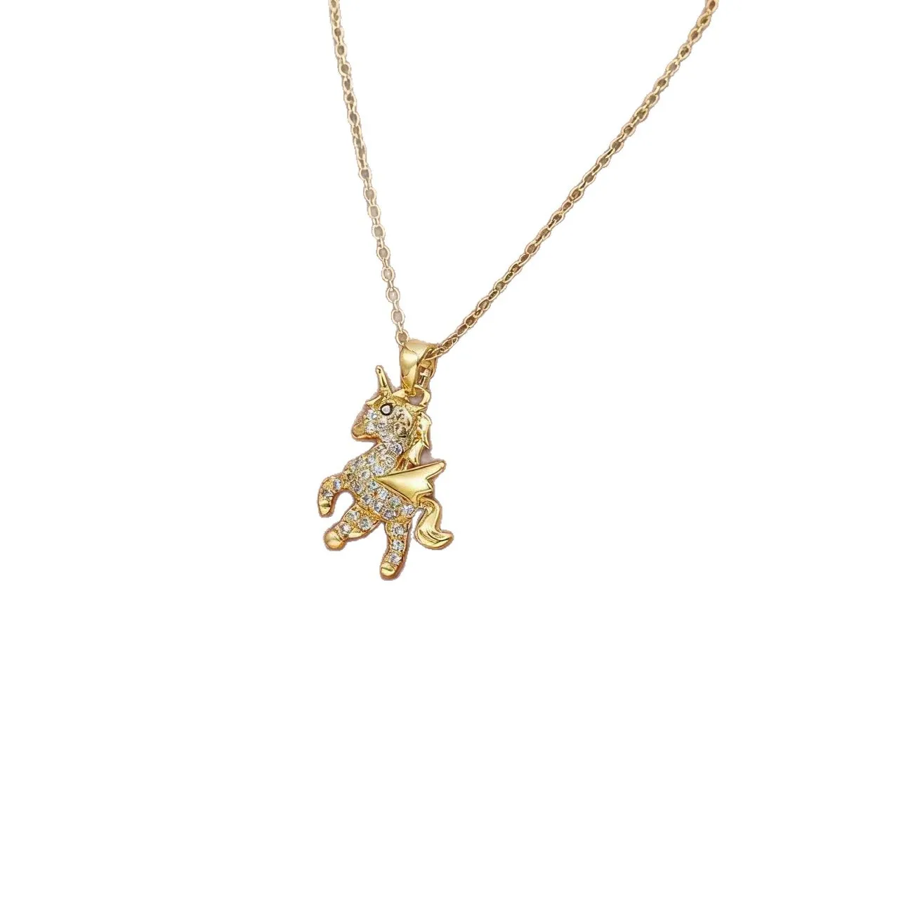 

Ожерелье с изображением лошади (год Лошади) — это нишевая, модная и универсальная цепочка на ключицы в стиле легкой роскоши.