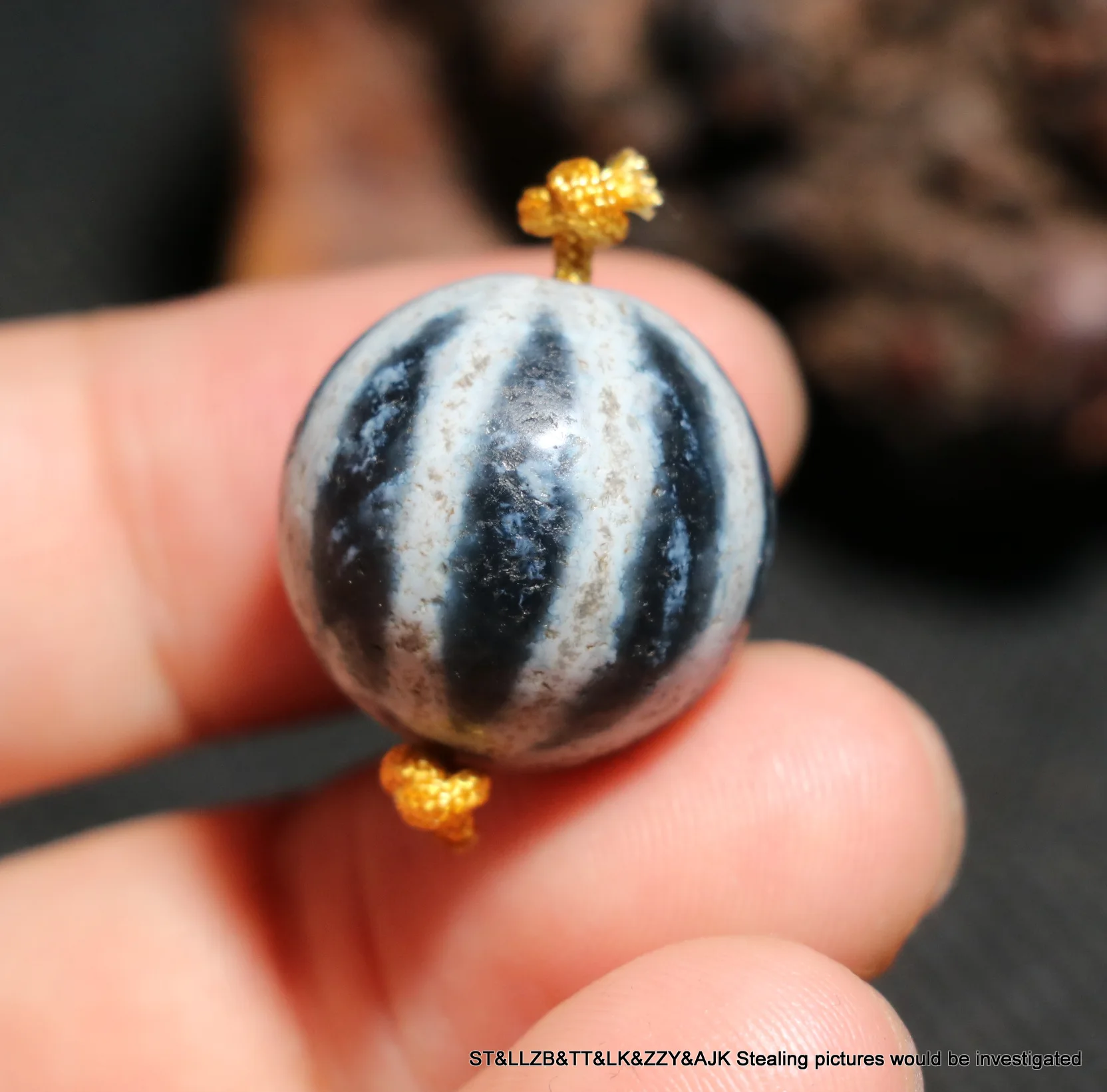 Magic Power Tibetan Old Agate Gray White Color Pumpkin dZi Bead Round Shape 20MM Talisman Timestown UPD21