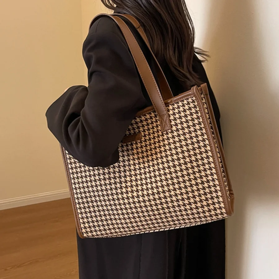 Large capacity houndstooth handbag fashion retro handbag shoulder bag commuter tote bag