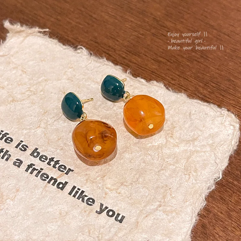 

Vintage Style Resin Gemetric Drop Earrings for Women 2024 New Niche Minimalist Brown Bead Earrings Jewelry Accessories Gift