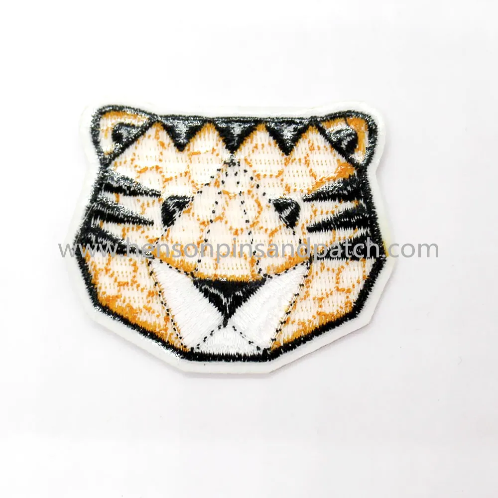 Custom small minimum order quantity embroidery tiger kids cloth patch