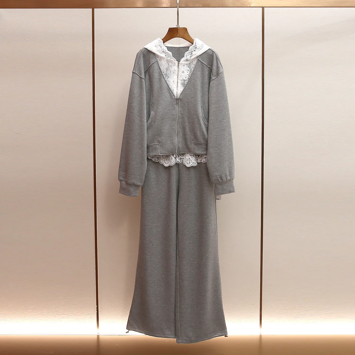 

MaSande High-End Women's Faion Spring New Casual Lace Splice Hat Sweatirt Wide Leg Pants Long Sve Commute Sle