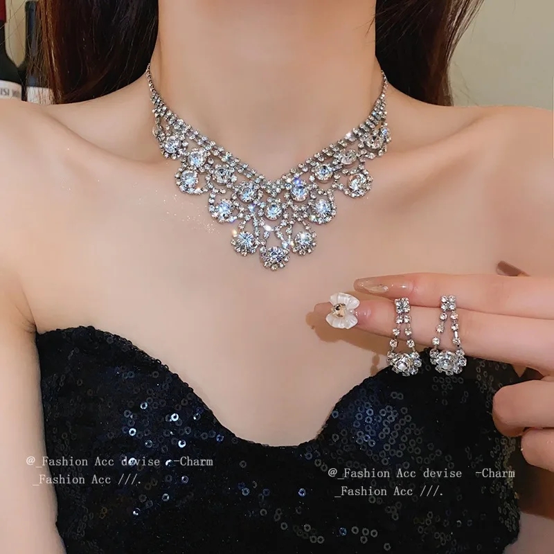 French Light Luxury Diamond Tassel Earrings Necklace Set Two-piece Fashion Temperament Palace Style Jewelry Sets Female