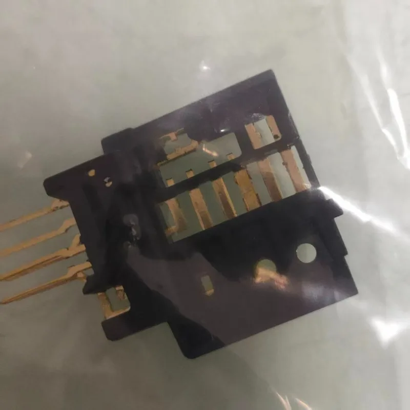 

Подходит для Volkswagen VW569, заглушка проволоки пружины 5K0953569, заглушка жгута проводов пружины рулевого колеса