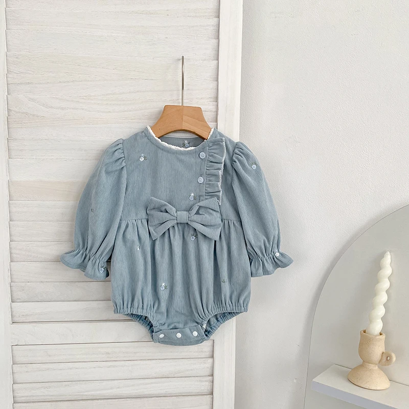 Baby-Strampler aus Cord mit langen Ärmeln, Blumenstickerei, großer Schleife und Rüschenbesatz, Neugeborenen-Bodysuit, Herbst-Babykleidung, 0-24 Monate – Detail 6