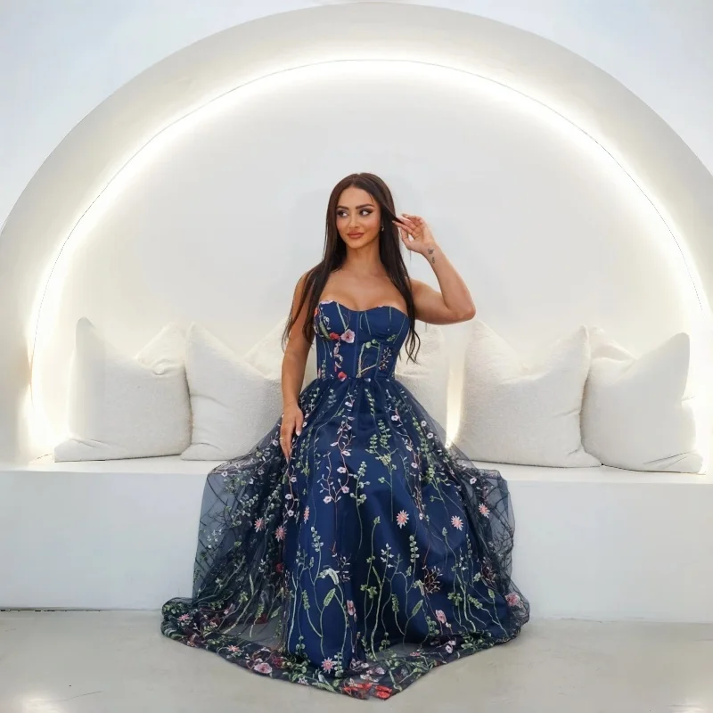 Navy Evening Dresses Ball Gown Sweetheart Sleeveless Tulle Prom Dress All-Over Colorful Floral Embroidery Blue Customized