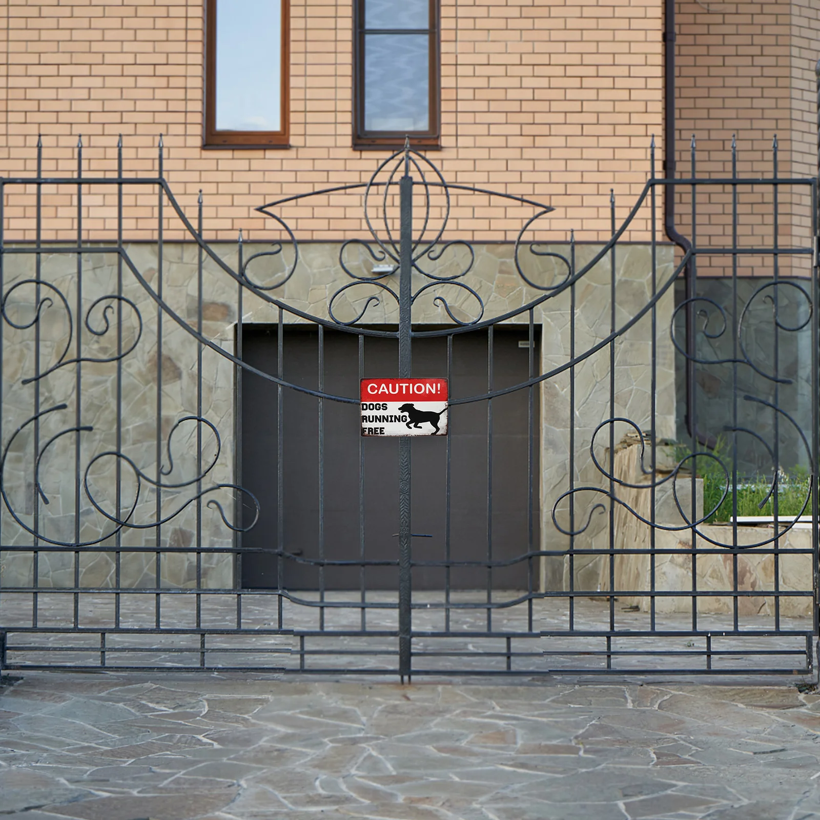 

Retro Metal Sign Vintage Beware of Fence Window Decor Durable Weatherproof Easy Install Funny Outdoor Sign