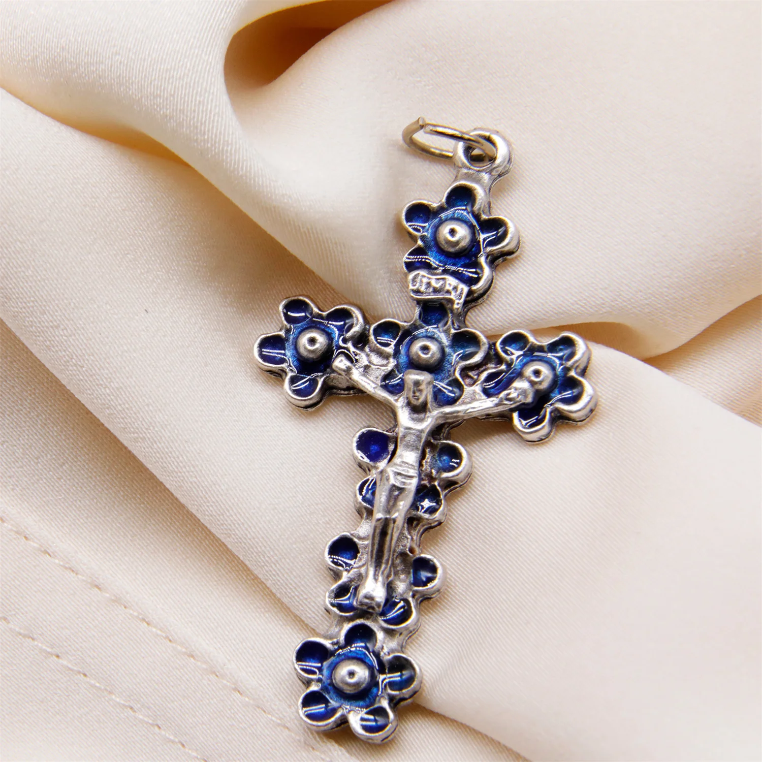 Vintage Blue Enamel Floral Cross Pendant for Men Women Alloy Jesus Crosses Charms for Necklace Jewelry Making Supplie