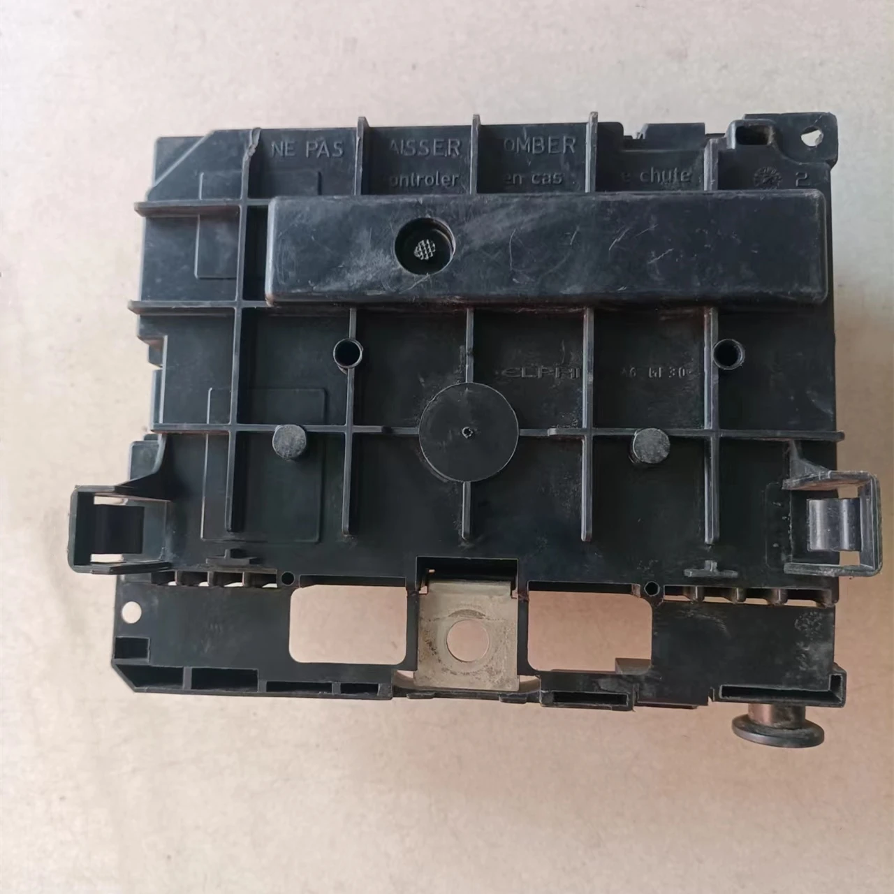 9661087080 Car Accessories Refurbishment Engine Fuse Box BMS-L11 9661708280 For pegeout 307 408 Citroen C3