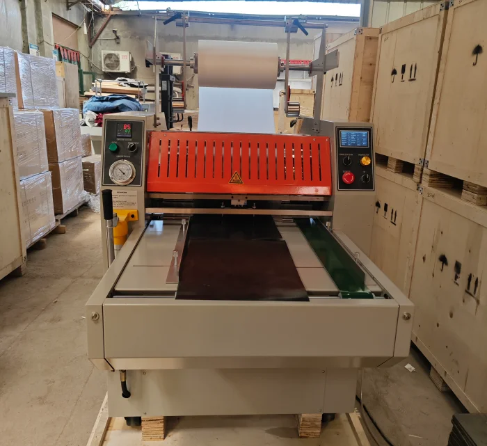 Machine à plastifier hydrauliq - Commercial Printing Shop avis et prix