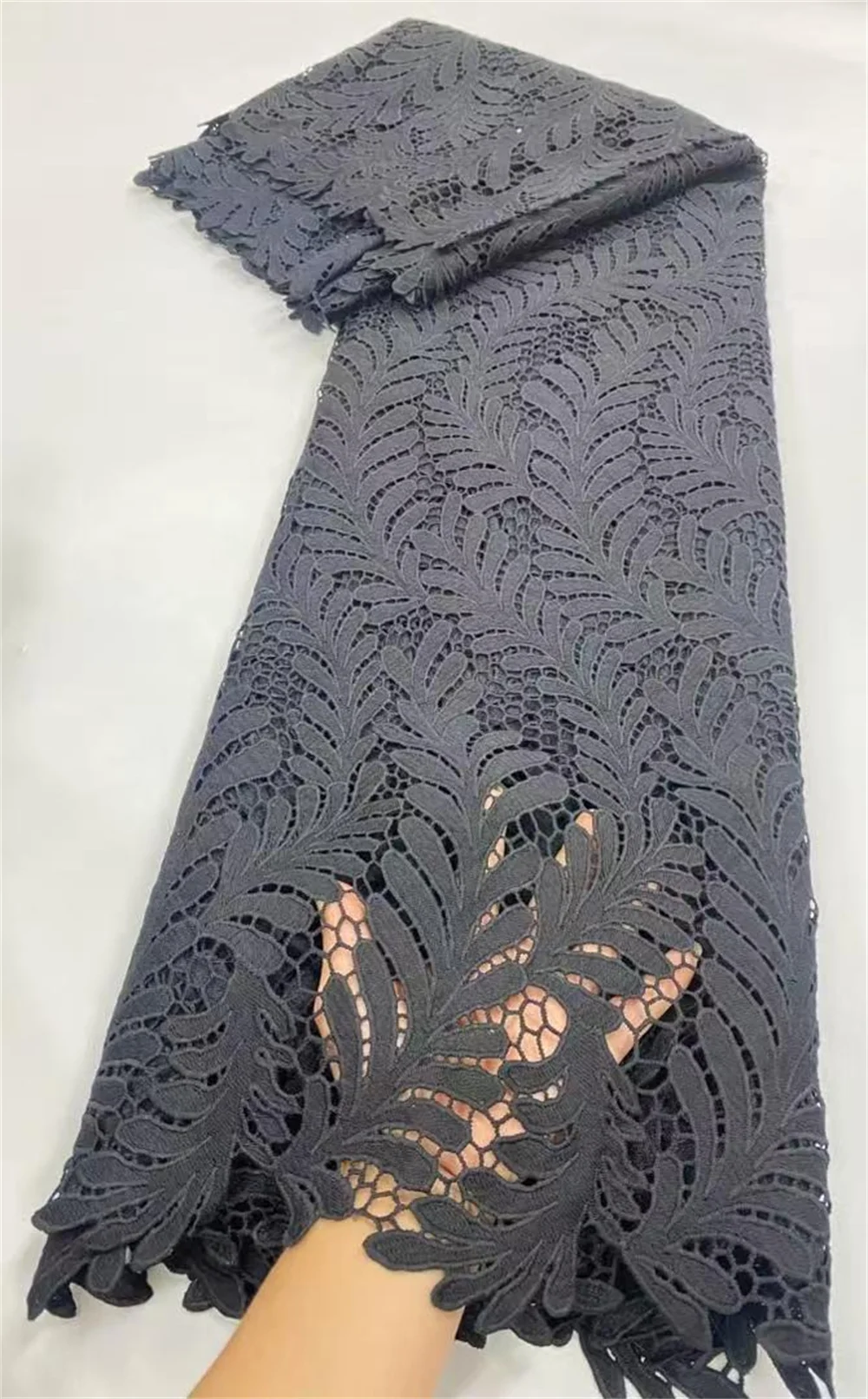 

Высококачественная африканская хлопчатобумажная кружевная ткань, свадебные платья, тюль с вышивкой, ткань на метр, модная нигерийская 5 ярдов