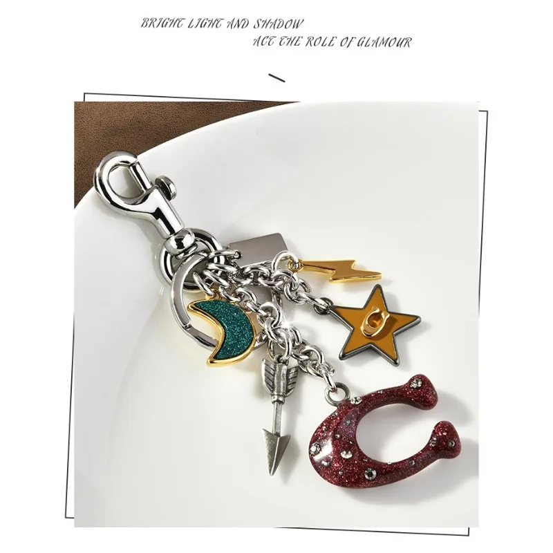 

Metal key chains and souvenirs, cute cartoon alloy whale and dolphin key chains, couple bag pendants