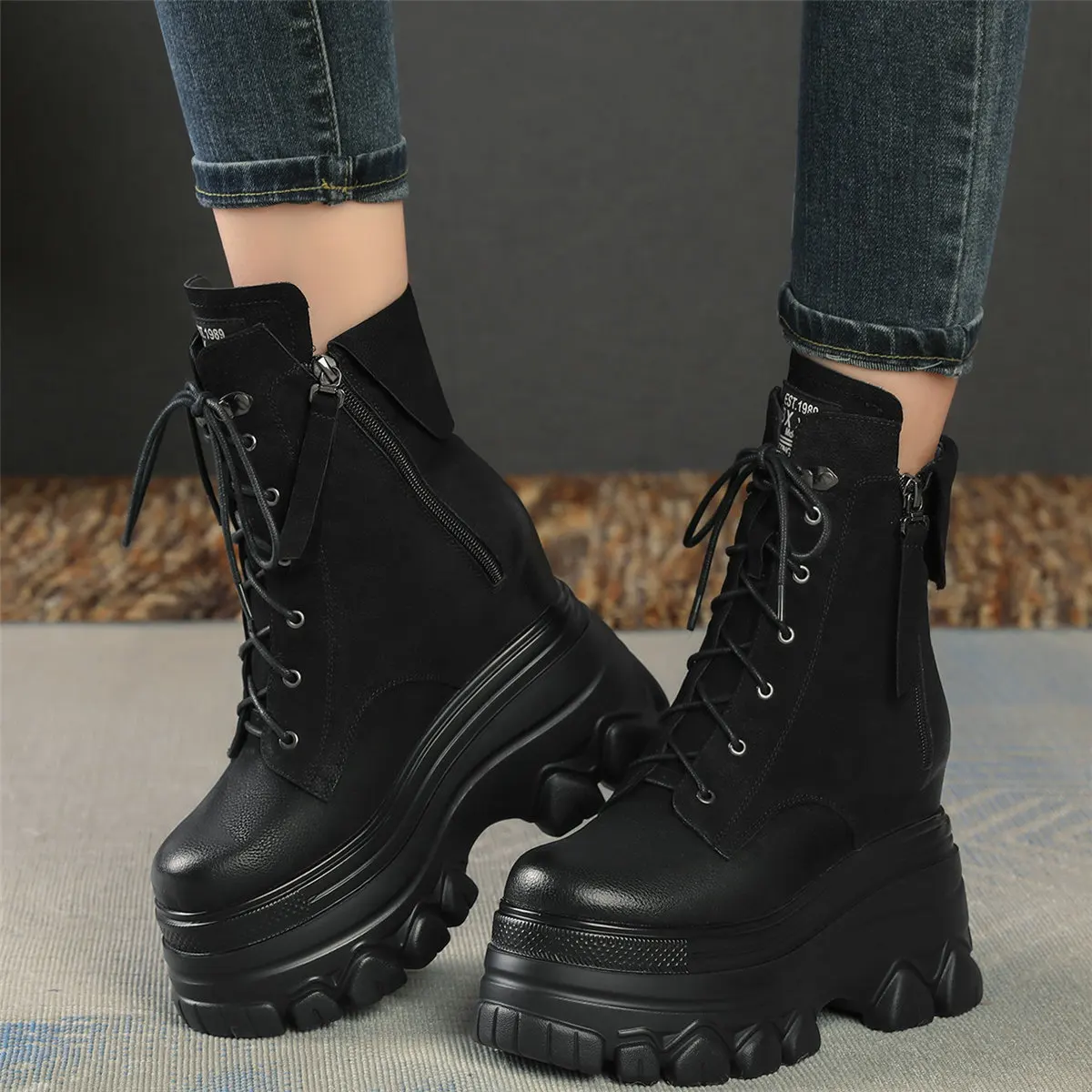 

Winter Pumps Shoes Women Lace Up Genuine Leather High Heel Platform Snow Boots Female Round Toe Fashion Sneakers Casual Shoes