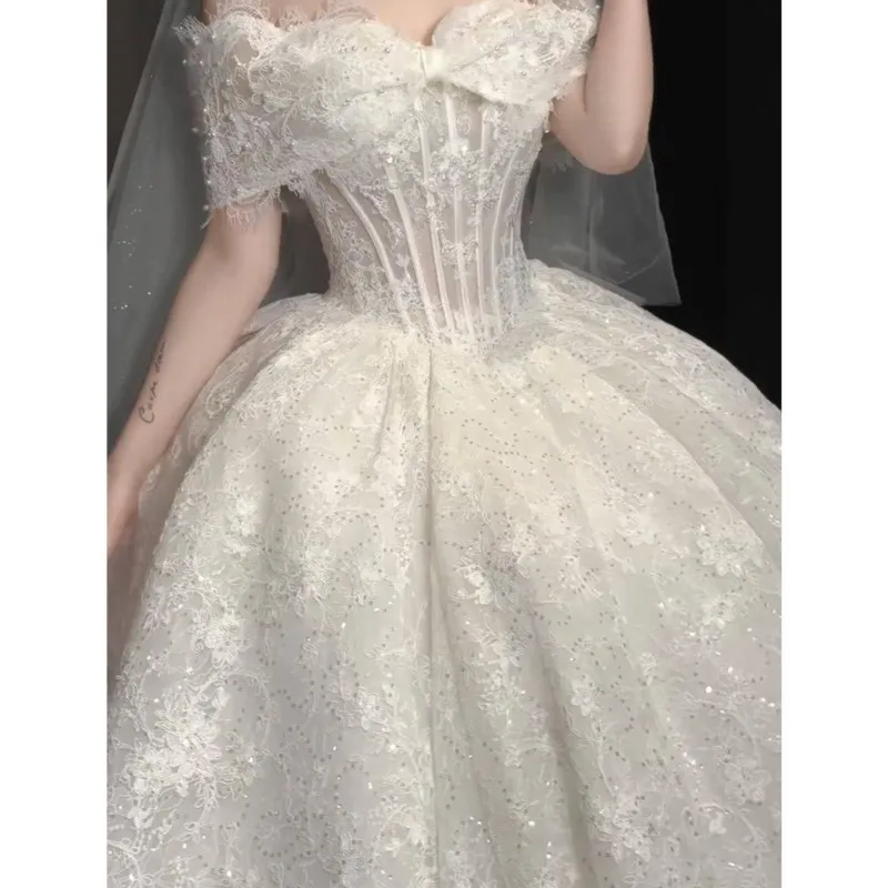 

A new high-end custom-made plus-size dress with high-quality main fabric and tailline